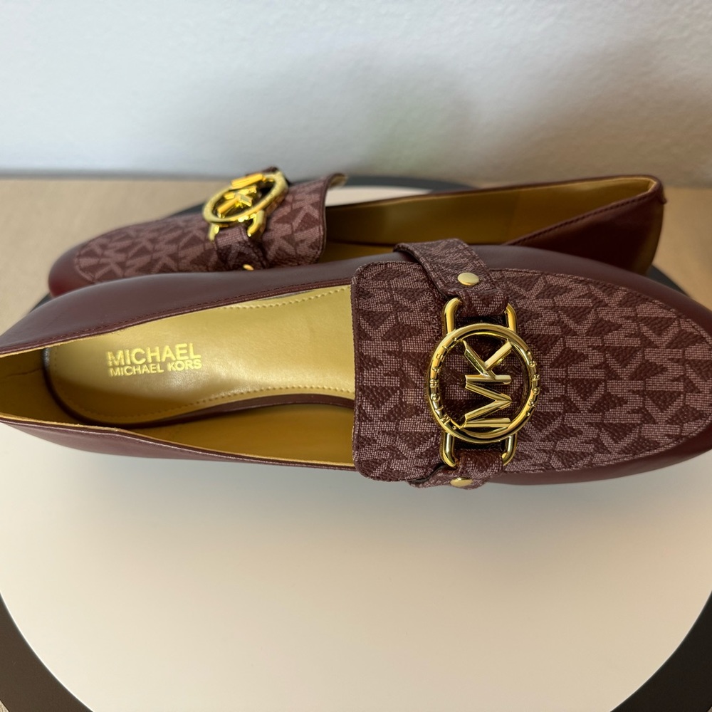 Michael Michael Kors Women’s Rory Leather Logo Loafers. New - Picture 4 of 5